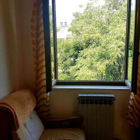 Apartment 22